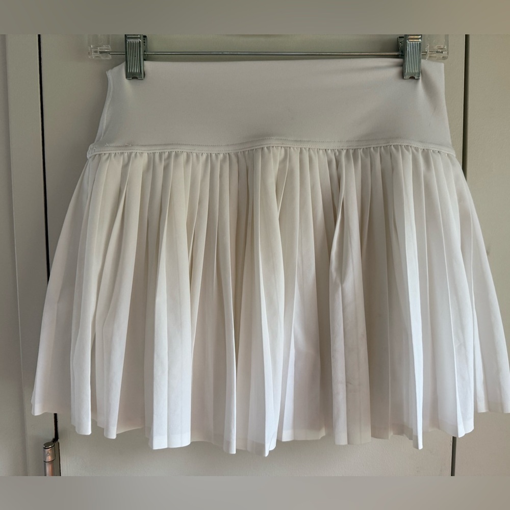 OFFLINE By Aerie All Aces Pleated High Waisted Tennis Skort, White, M, MSRP $55 - Picture 5 of 13